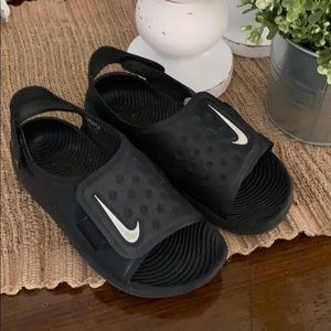 Boys Nike Sunray sandals